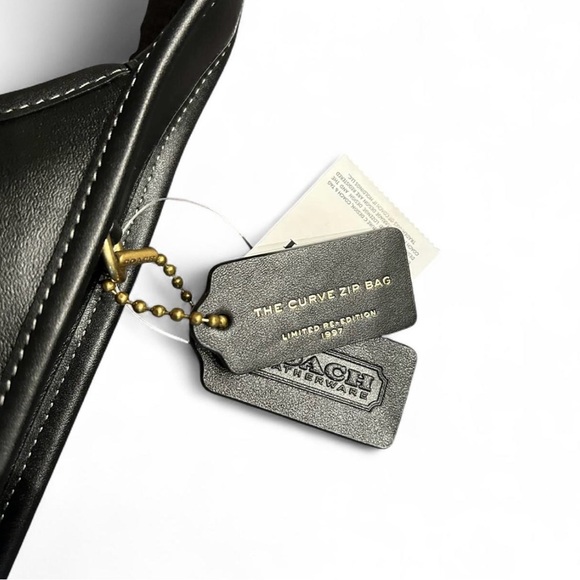 Curve Zip Re-Edition - Picture 4 of 7